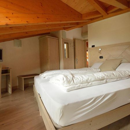 Bed and Breakfast Ai Vellutai Ala Zewnętrze zdjęcie